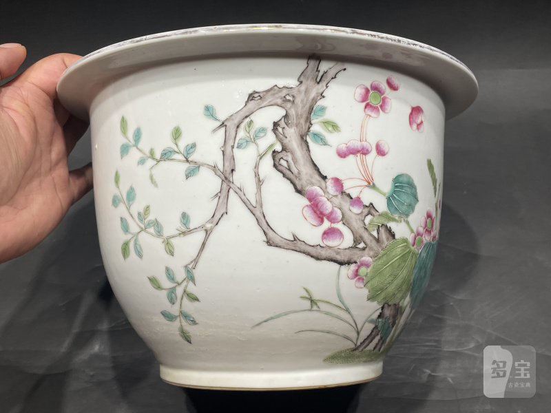 民国 粉彩花卉纹花盆（带托） - 图5